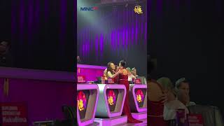 Eri Susan Menghdaniri Semua Juri Kdi  Kontes Kdi 2022 shorts