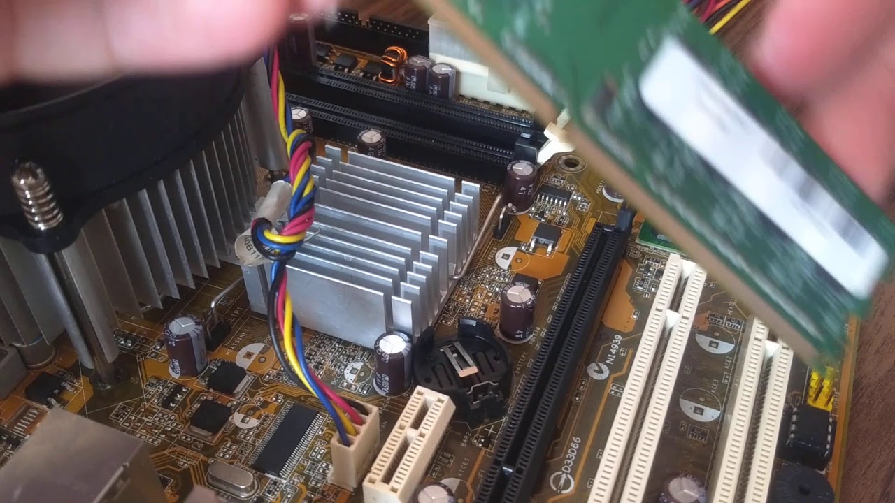Placa mãe 2 bips breve e 1 longo - RESOLVIDO - YouTube