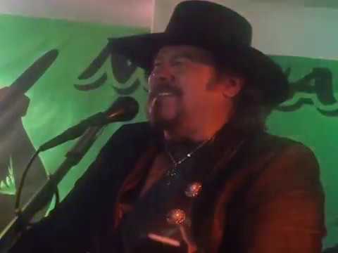 Buddy Jewell At Mega Bites Carry On Sweet Southern Comfort In