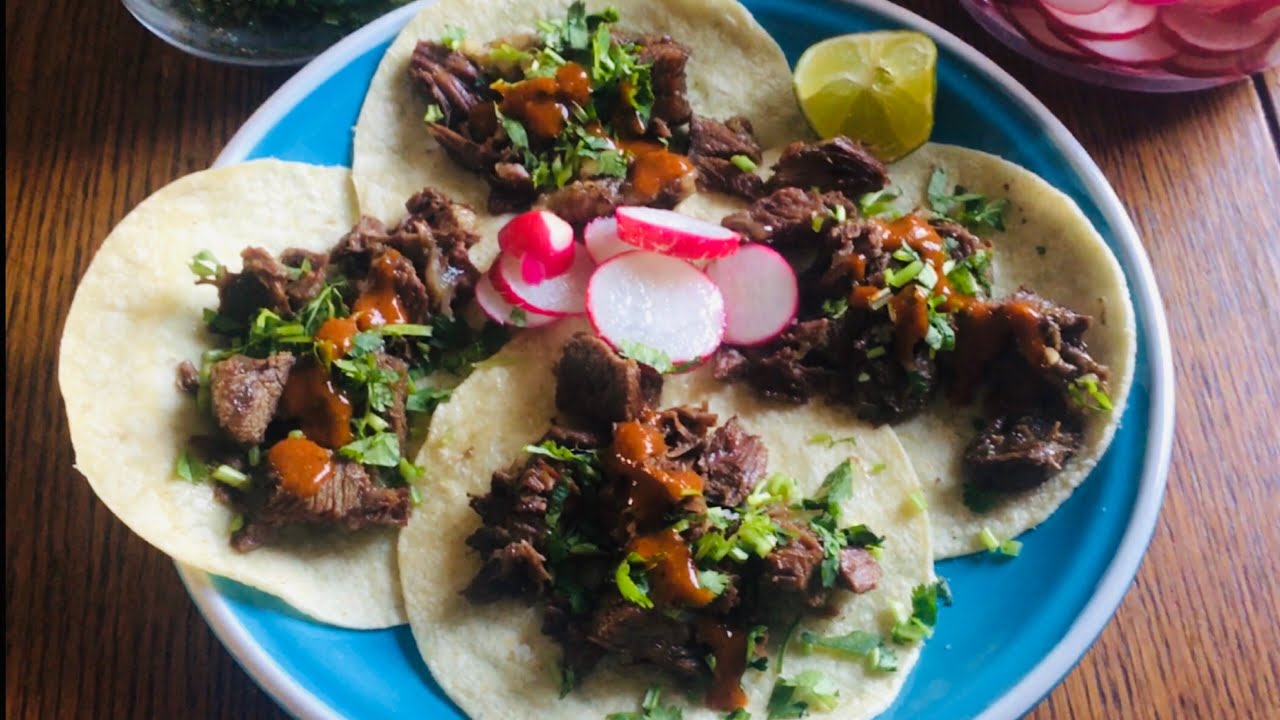Tacos de cabeza de res / barbacoa /salsa roja especial para tacos YouTube