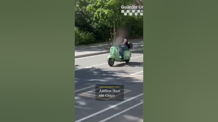 Detenido un hombre por circular en la moto que conducía una menor mientras él usaba el móvil
