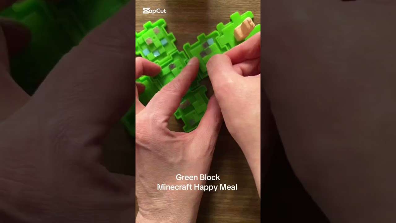 Minecraft Grass Block & Llama Happy Meal Toy Unboxed! 🟩🦙 