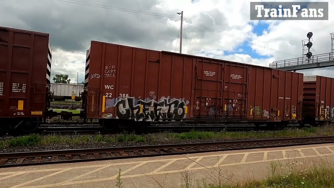 CN 2938 CN 2988 & CN 2594 Locomotives Manifest Train Sarnia Ontario