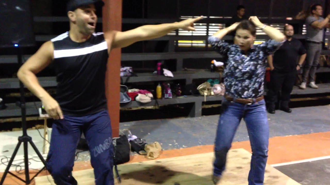 Olga Tañon - Zumba Con Victor Cruz - San Juan , PR