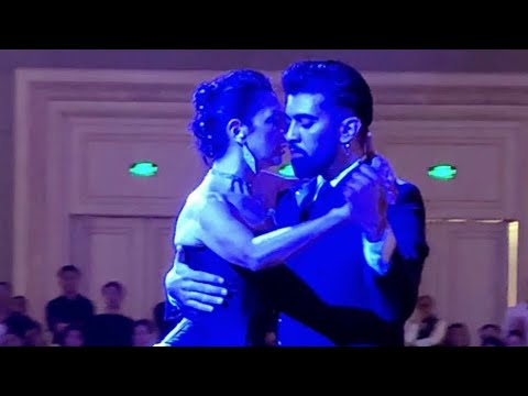 Moira Castellano y Fernando Carrasco. De Corazón a Corazón (D'Arienzo) Oriental Tango May24 (2/3)