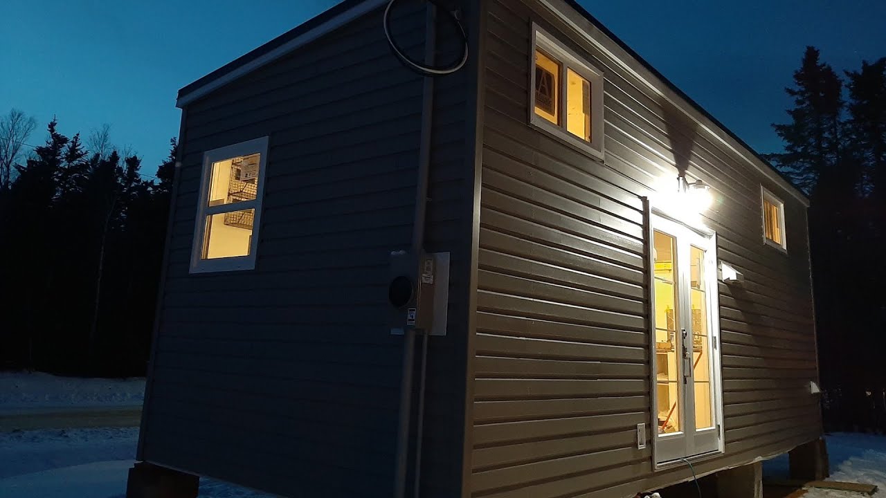 Manitoba First Nation turning sea cans into mould-proof houses | CTV National News