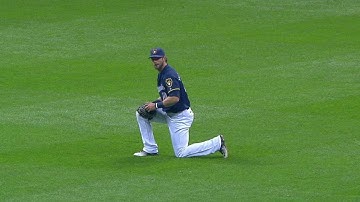 LAA@MIL: Nieuwenhuis races to make the catch