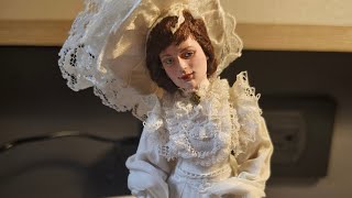 Marcia Backstrom original and signed doll 1:12