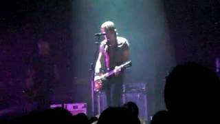 Keith Urban-  Stupid Boy Solo Live