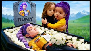 Huntri̇x Rumi̇ Öldü?? Ki̇m Rumi̇ Oldu ?Esi̇la Menesa