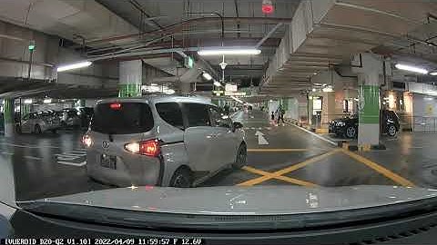 Vueroid D20-Q2 dashcam | Basement car park (Parking Mode)