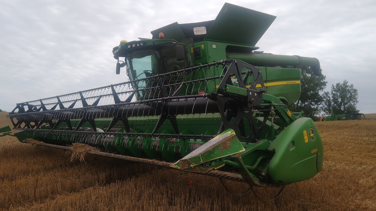 Żniwa SONPOL Zbiór zboża i słomy.