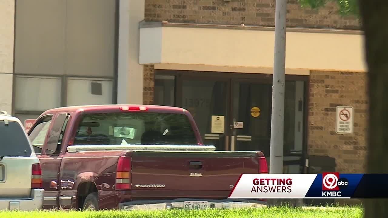 Independence senior living property manager working on concerns about complex