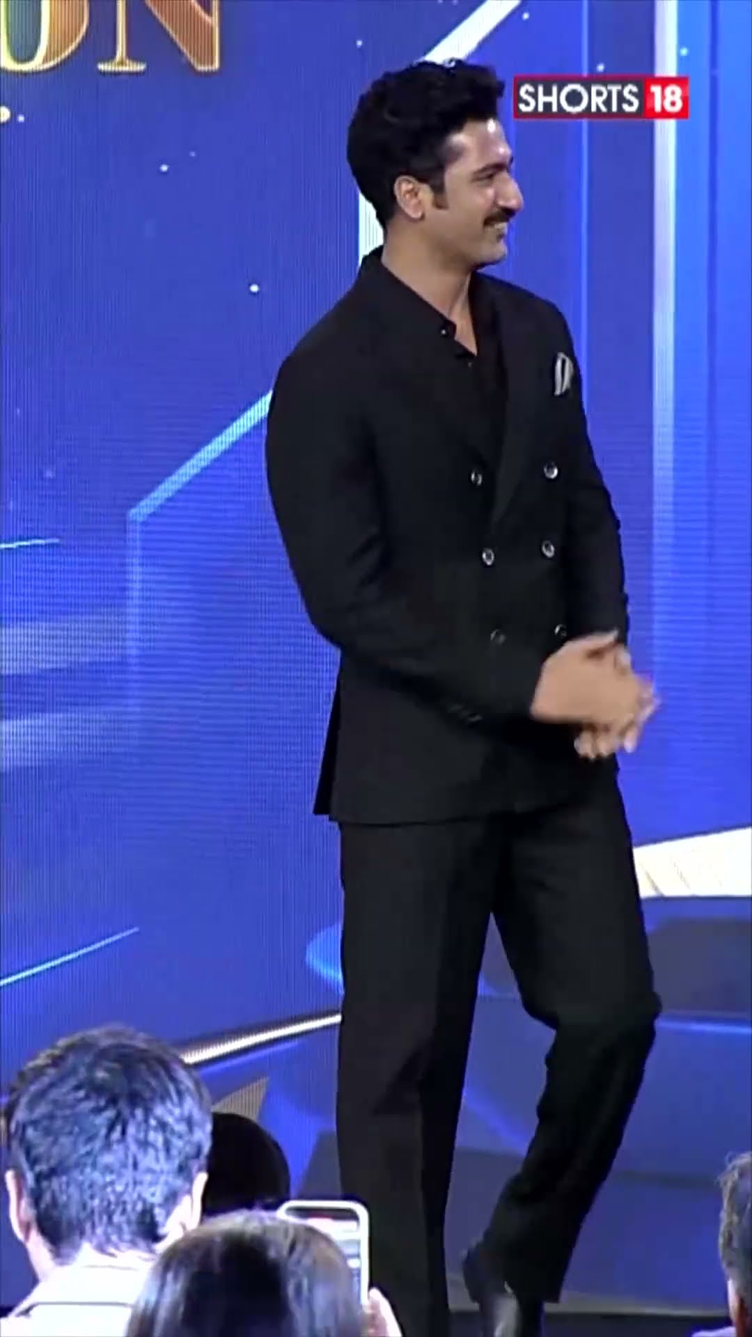 Vicky Kaushal Dances On Famous Tauba Tauba, Youth Icon Of 2024 IOTY2025 | News18 | N18S #shorts
