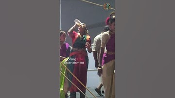 ഡാൻസ് കളിച്ച്  ക്ഷീണിച്ചു വെള്ളം കുടിക്കുന്ന നവ്യ നായർ #actress #naviyanair