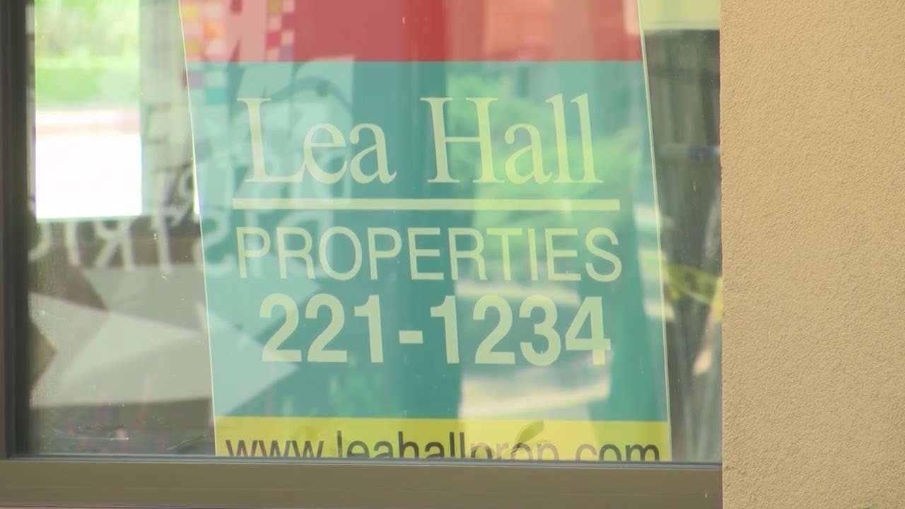 Red River District is below capacity and businesses are closing