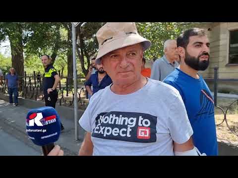 სამგზავრო მიკროავტობუსს მსუბუქი ავტომობილი დაეჯახა და ამოატრიალა