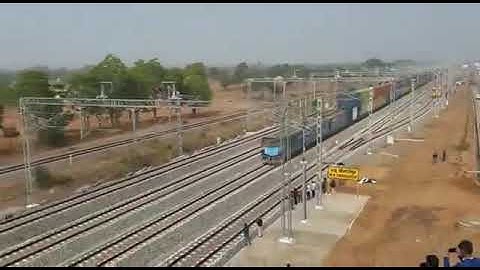 1.5 km long Double Stack Container Trains flagged off by Hon