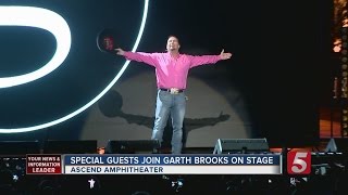 Famous Garth Brooks Celebrates Milestone With Free Concert Wealth