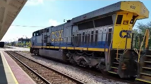 [CSX]632 CW60AC-CW40-8 EFS Leads Q401-29 Nice K5LA Brand New [CSX]How Tomorrow Moves Rock Hoppers