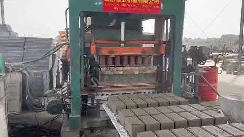 Live! QT4-20(QT4-15)hydraulic cement interlock paver brick making machine in Nigeria big vibration