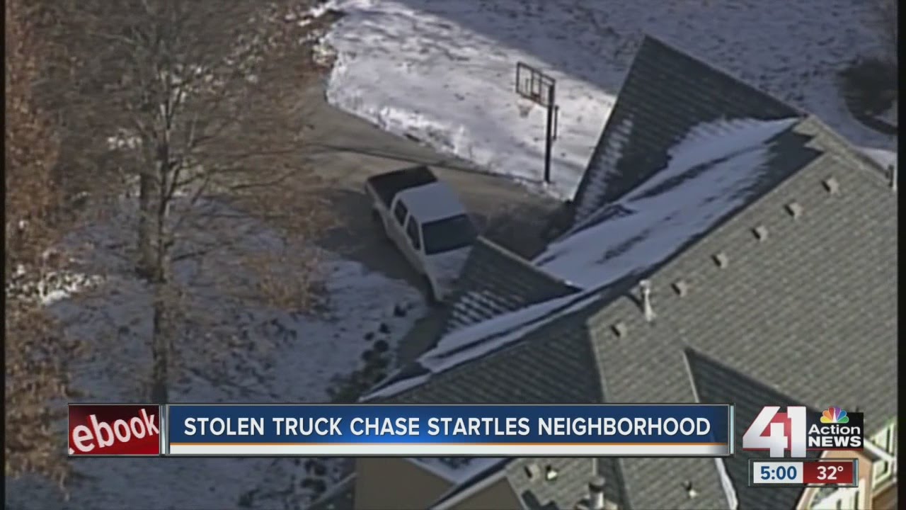 Man in custody after hour-long chase in KC metro - YouTube