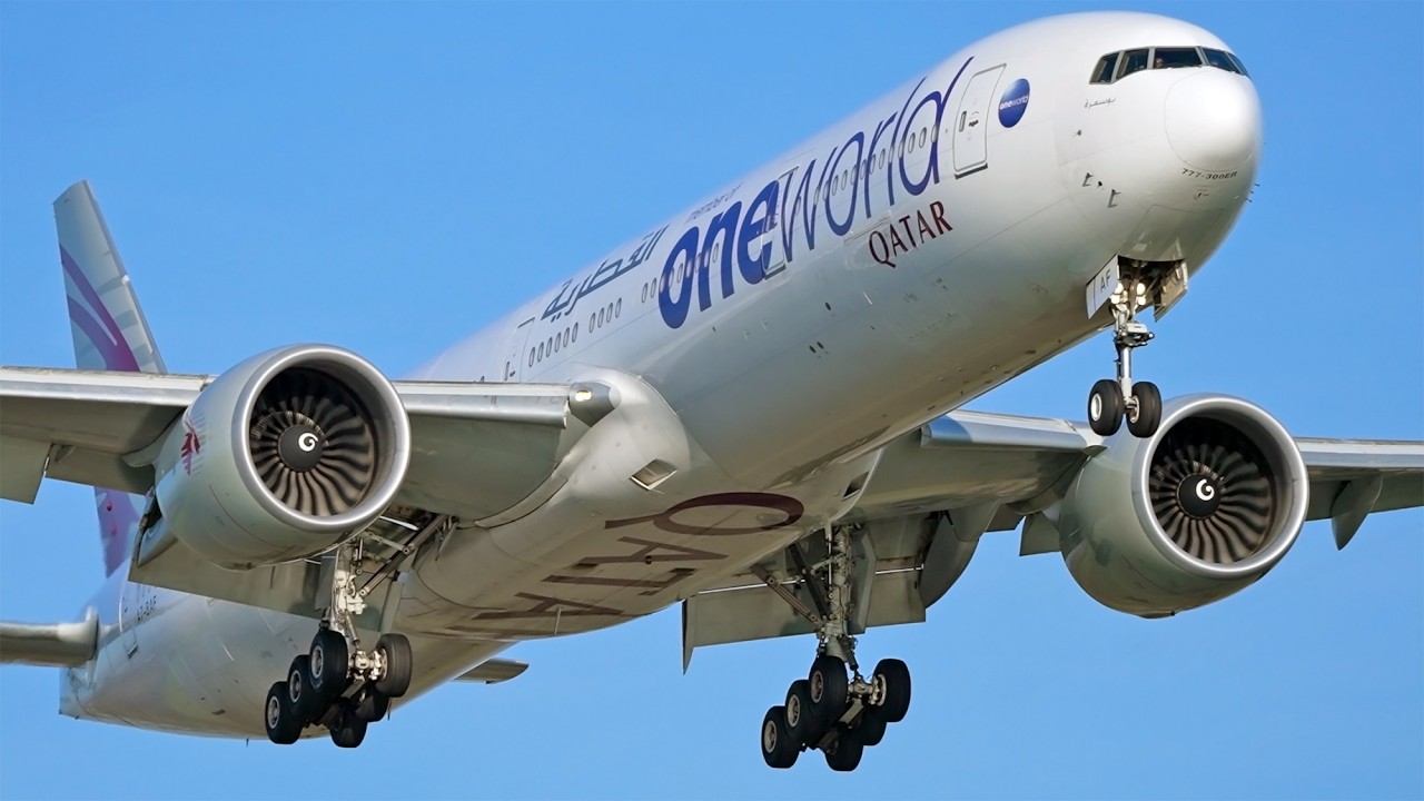 RELAX Planespotting at Amsterdam Airport - Ten Minute Tuesday #012