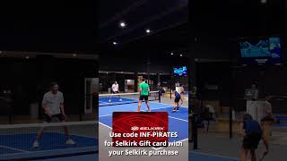 🤦‍♂️No Looking No Shot🤣 #pickleball #sporthighlights #pickleballhighlights #sports