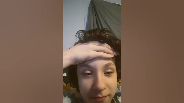 i keep it undercover meme(MY FOREHEAD IS HUGE OMG) #memes #fyp