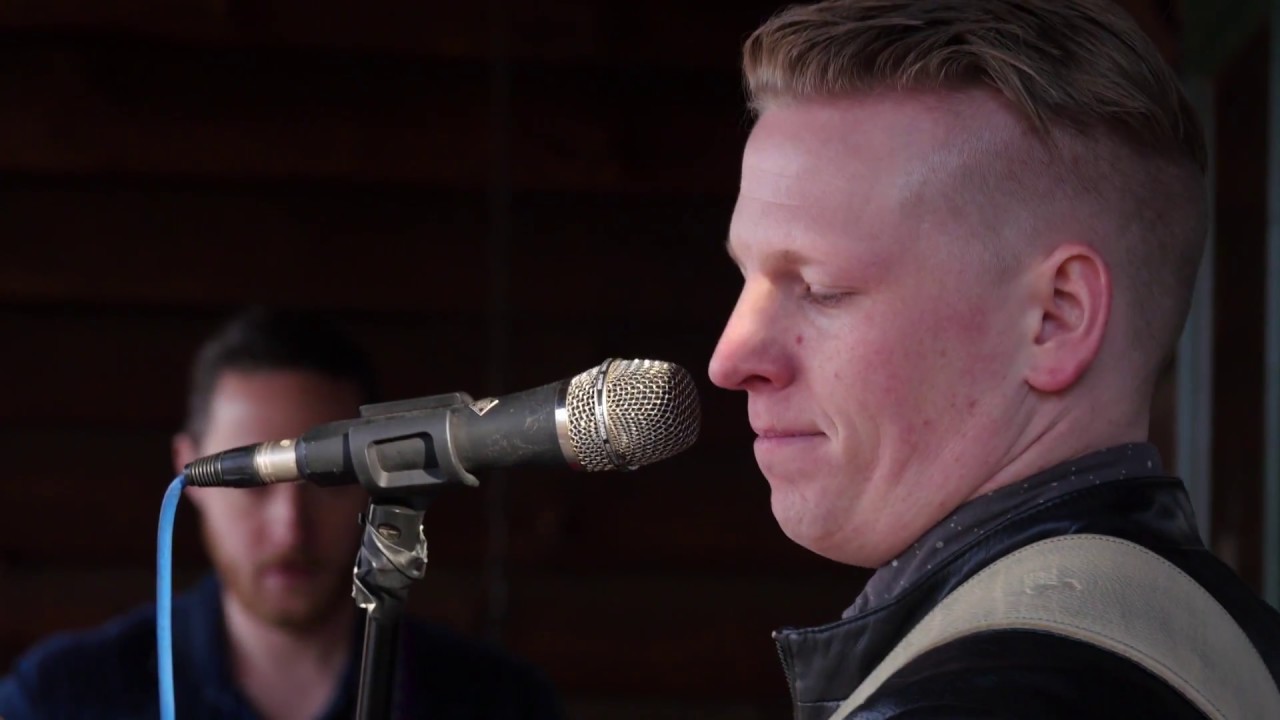 AMPLIFY: Atlas Gray "Just Give Me Time"