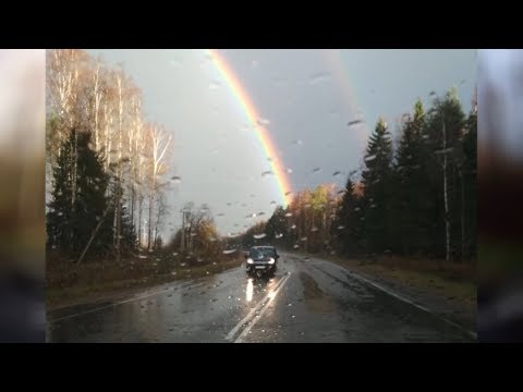 Осень, двойная яркая радуга.