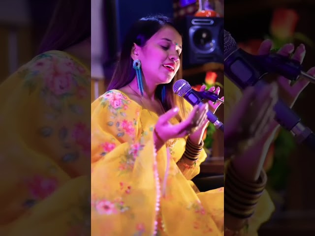 singer Reenu Chaudhary Krishna Krishna karai atma meri  !!new shree Krishna song 2023 #lovestatus class=
