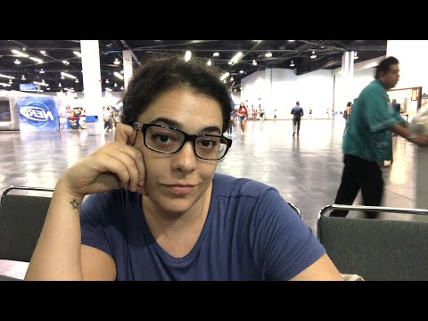 #VidCon 2018 w/Gines - Day 1: Panel Patrolling