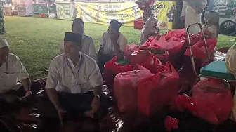 Suasana Panitia Acara Sholawatan Desa Kedaton Sebelum Hujan Campur Angin Merobohkan Terop Tamu VIP