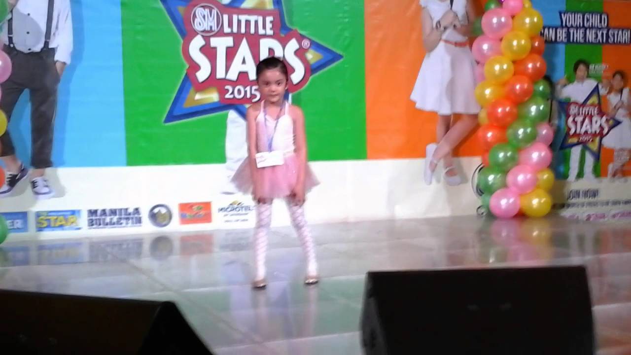 Cute little girl dance Filipino song (sabaysabay tayo) YouTube