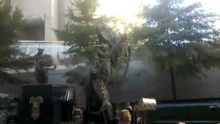 Alien Float at Dragon 2010 parade