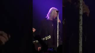 Def Leppard - Pour Some Sugar On Me [Live At The Leadmill]
