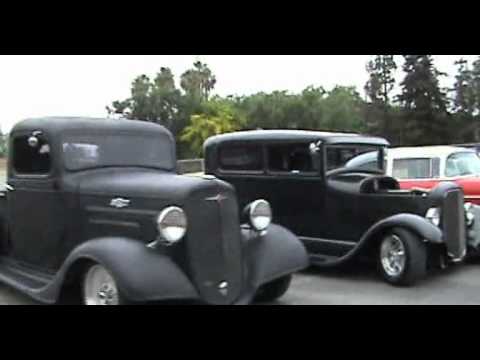 Scenes from an NHRA Cruise Night