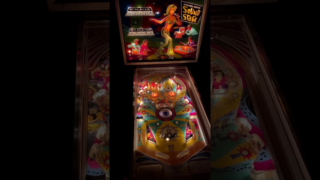 Vintage Chicago Coin Sound Stage Pinball Arcade Machine Now Playing in