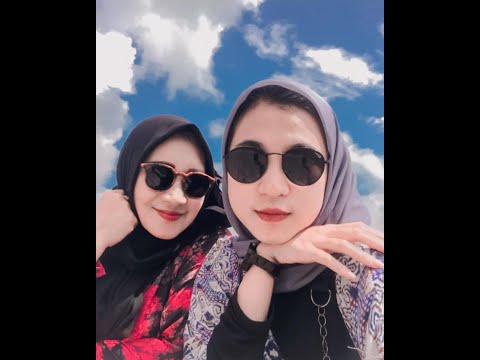 Hijabers cantik Indonesia • Tiktok Indonesia • Pamer leher seksi pakai hijab ? 😂