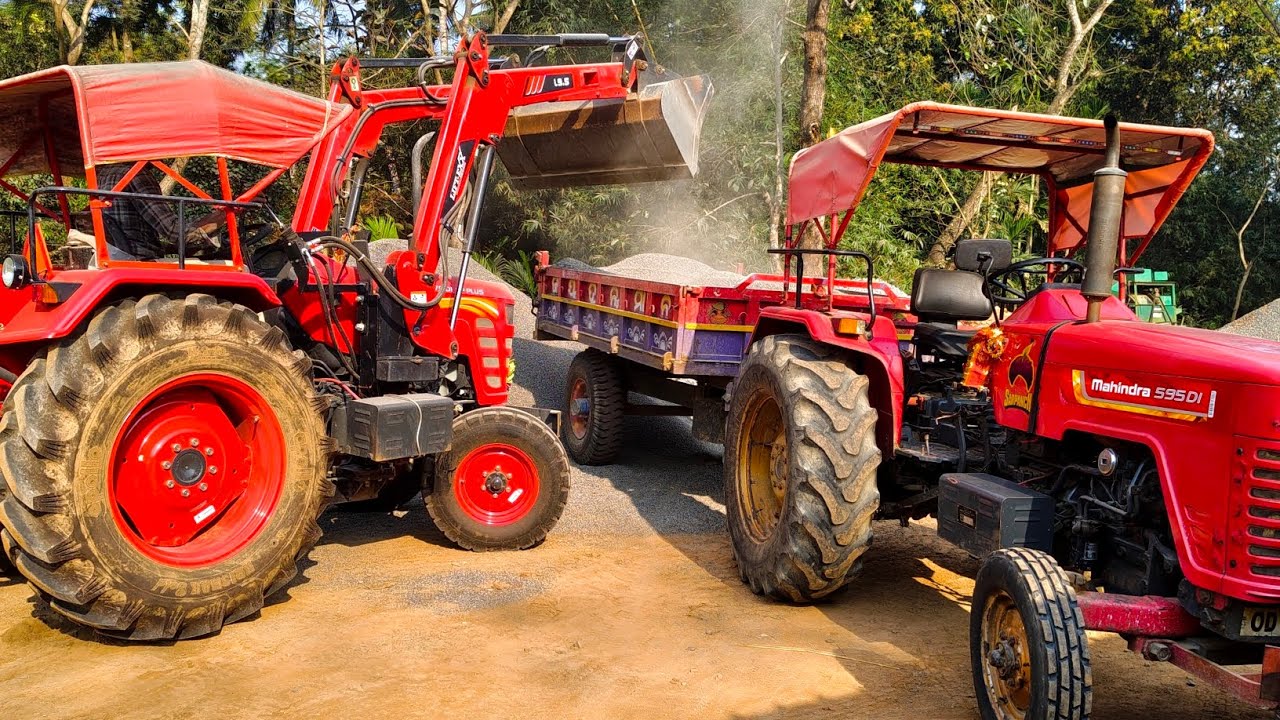 Loading a Tractor with a Front Loader 🚜🏗️ | Heavy Equipment Work | Chintu Royal Tractors