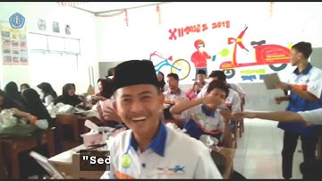 KISAH KASIH DI SEKOLAH - CHRISYE COVER BY REGITA - Official Music Video