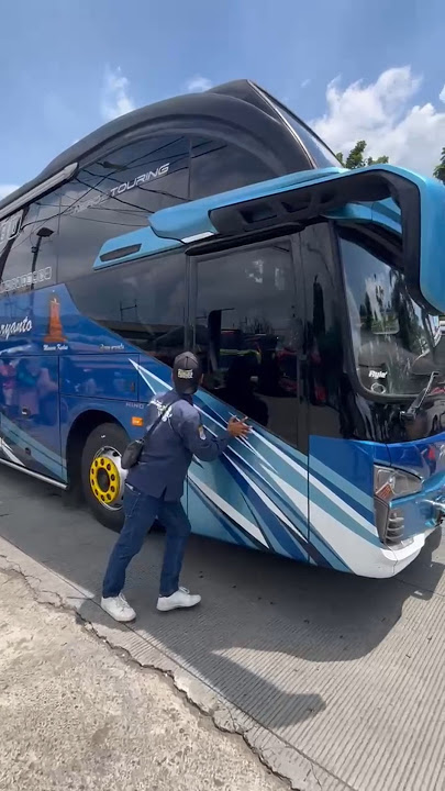 ada aja kelakuan mas Tara agen bus Haryanto 😜masak bus di dorong ‼️ #shotsviral #busharyanto