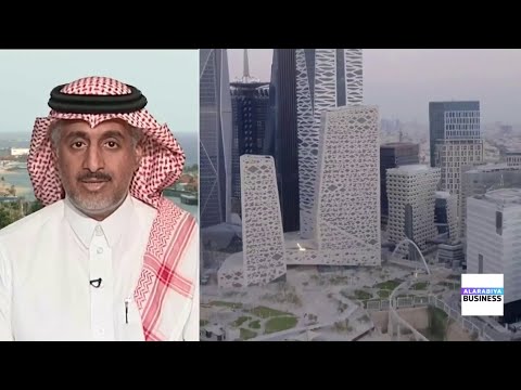 أستاذ المالية والاستثمار بجامعة الإمام في السعودية إعادة النظر في رسوم الوافدين مهم لجذب الكفاءات