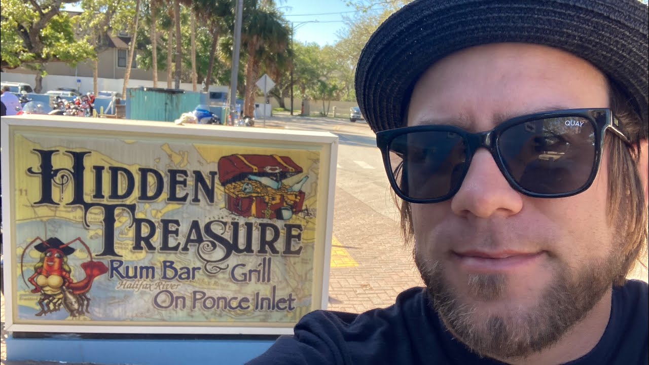 Dining at Hidden Treasure Rum Bar and Grill on Ponce Inlet!