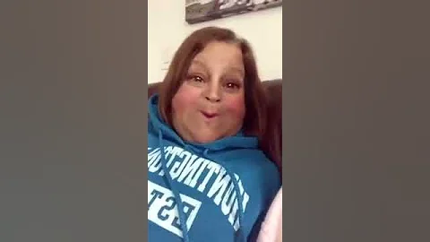 Mom/grandma not knowing it's recording her Snapchat!