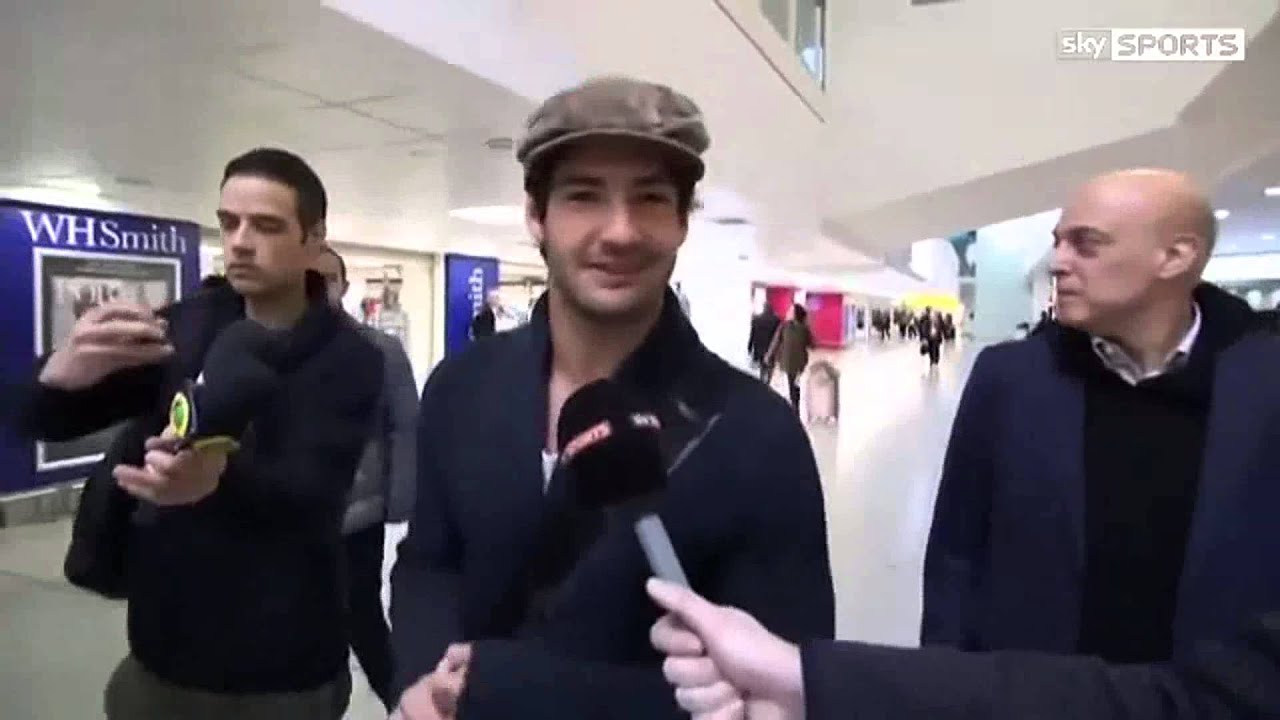 Alexandre Pato’s interview in English Sky Sports at the airport ‘Chelsea is my new home’