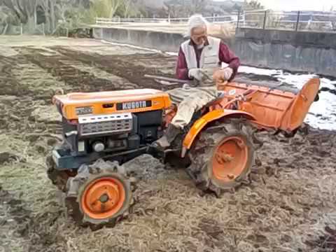 久保田鉄工株式会社 クボタ Kubota 14馬力 トラクター B7001 ブルトラ