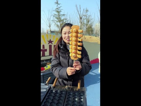 A talented chef! Word skewer cake | Gold coin cake #streetfood #satisfying