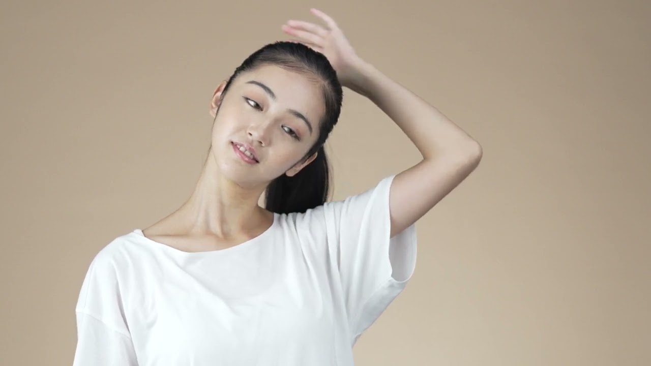 「ゴルフを楽しむ女性必見!首の痛みと肩こりを改善する方法」
